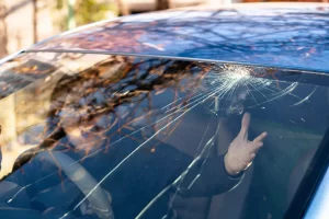 Autoruit repareren Kosten voorruit vervangen